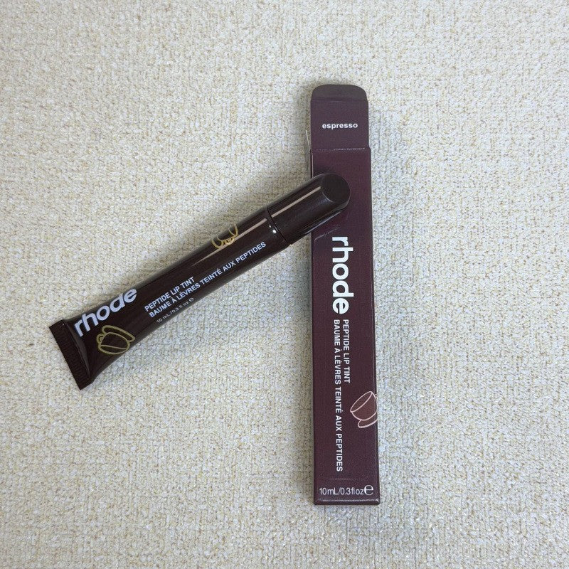 Moisturizing tinted lip gloss and lipstick