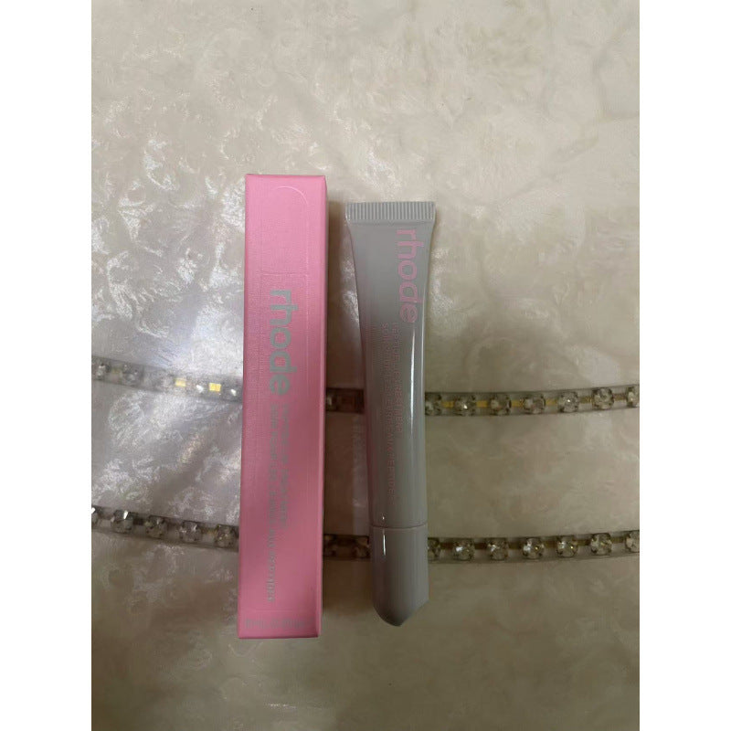 Moisturizing tinted lip gloss and lipstick